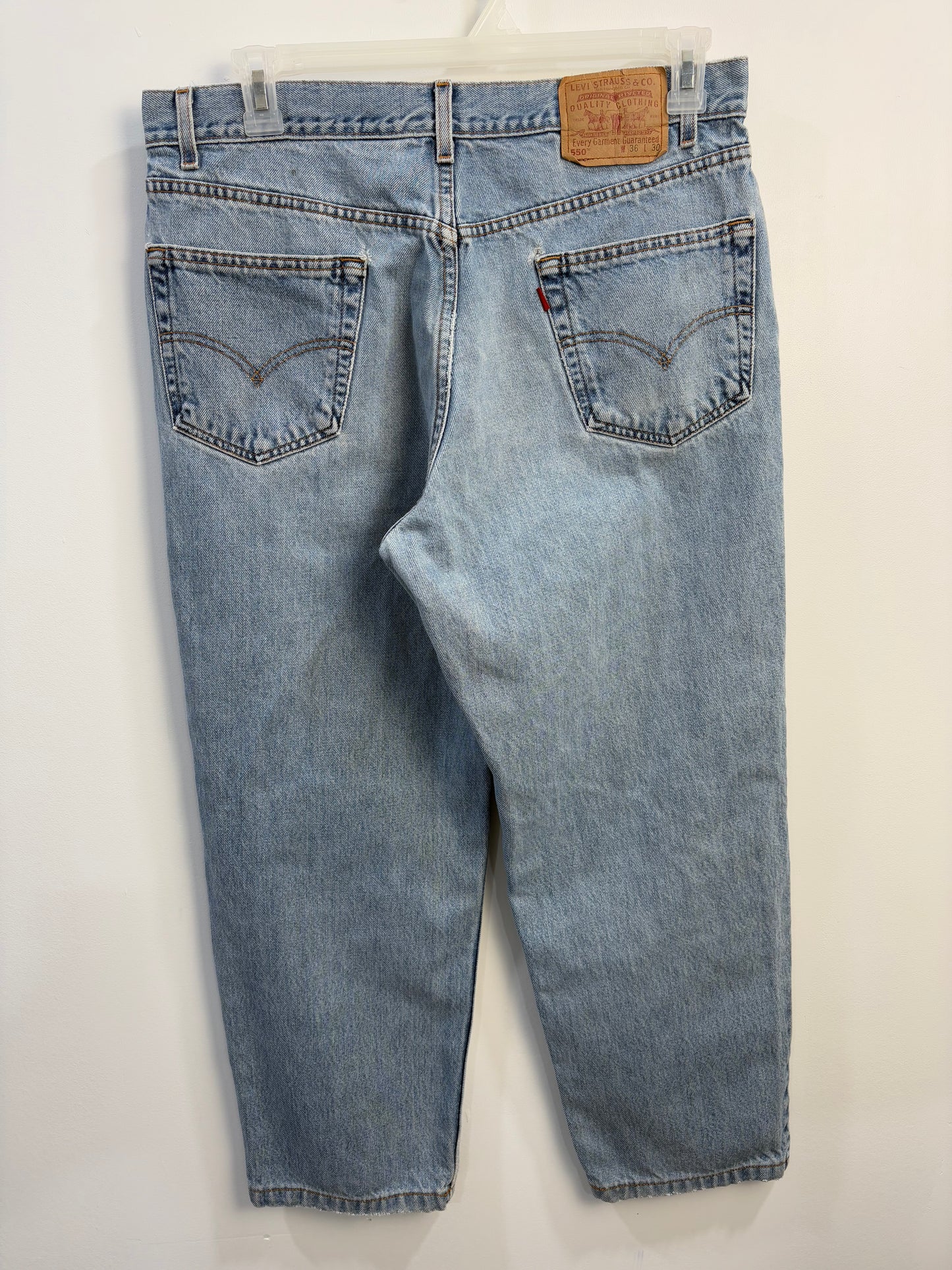 Vintage Levi’s 550 (36x30)