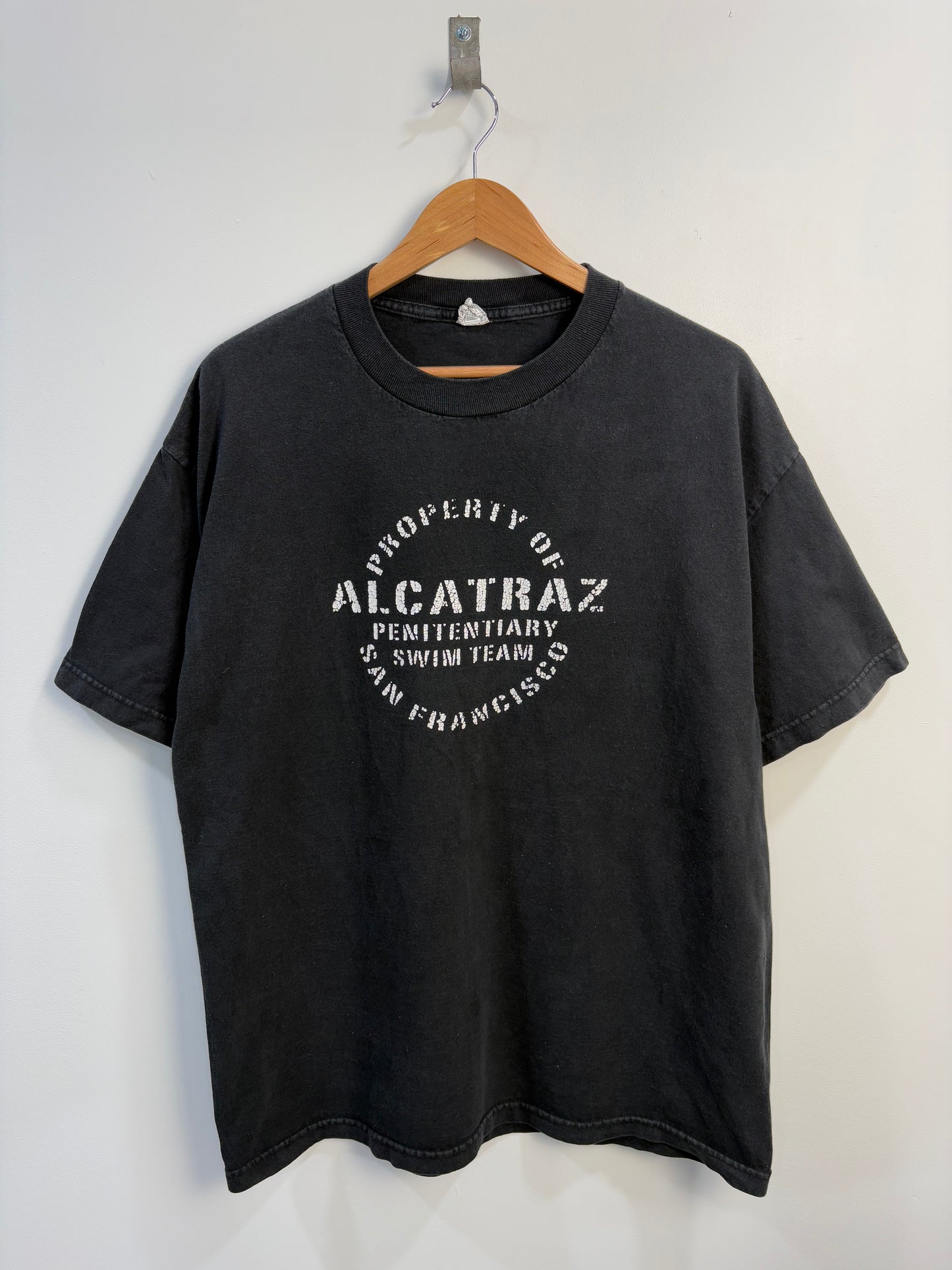 Y2k Alcatraz t-shirt (XL